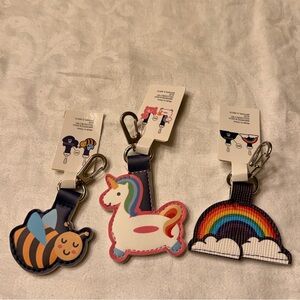 🦄Aldi Quarter Holder Keychains (3) BNWT Unicorn Floatie Bee Rainbow